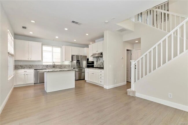 Building Photo - 63 Figtree