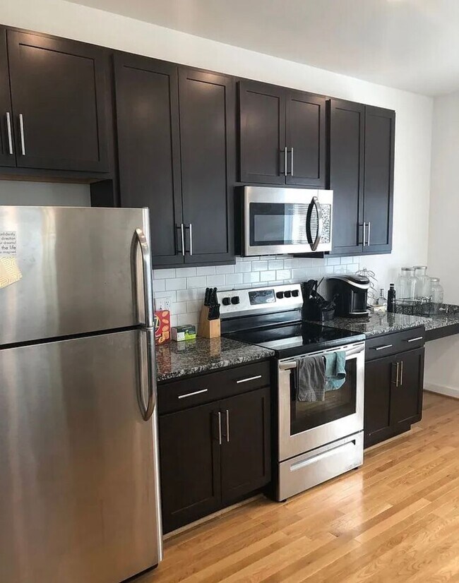 Foto del edificio - 1422 Porter St