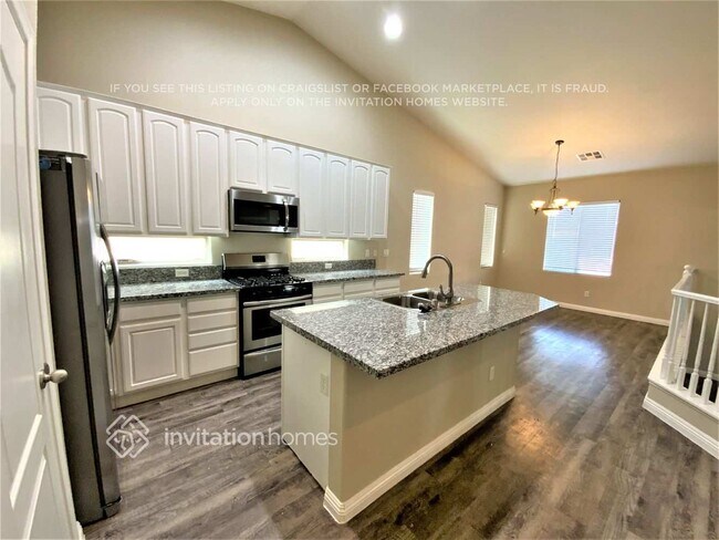 Foto del edificio - 9132 Little Horse Ave