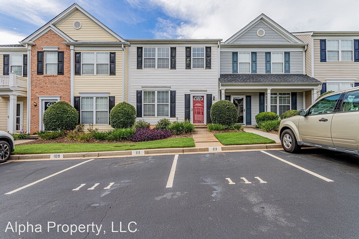 Primary Photo - 2 br, 2.5 bath House - 111 Waterford Park Dr