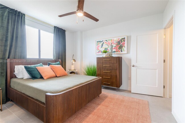 Foto del edificio - 1005 Spring Garden Rd