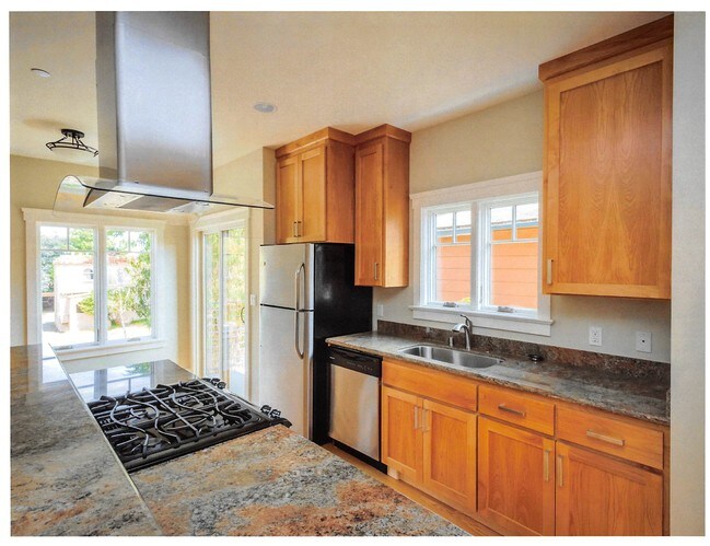 Kitchen 2 - 1321 El Camino Real