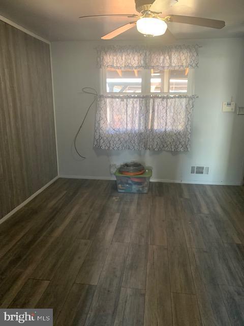 Foto del edificio - 2003 Ewald Ave