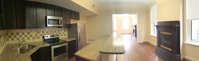 Photo - 318 Greenup St Apartment