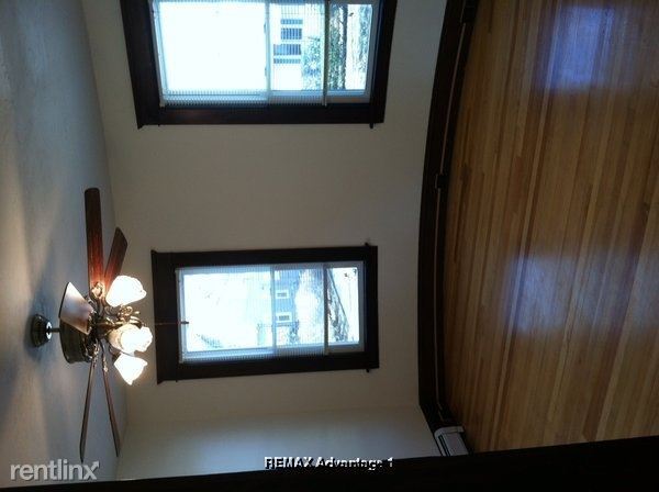 Building Photo - 2 br, 1 bath Apartment - 82 Tower St