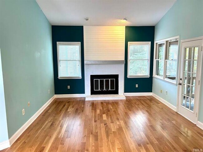 Building Photo - 119 Tiercel Ct