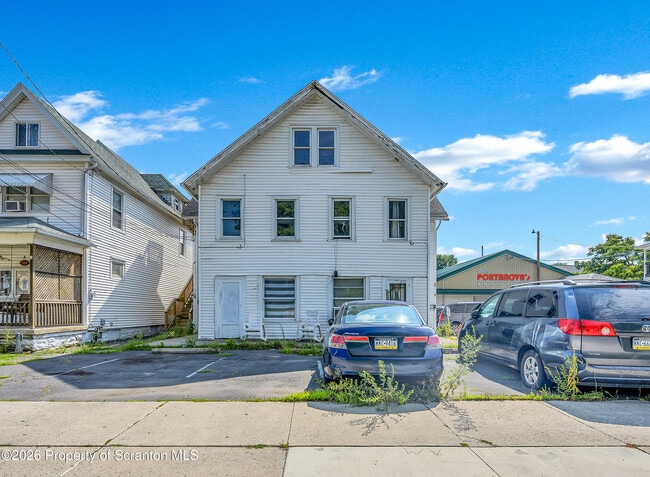 Building Photo - 1149 Luzerne St