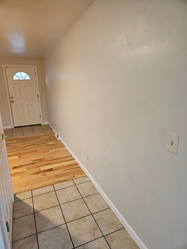 Building Photo - 10665 W Dakota Ave