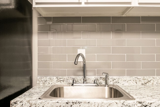 Building Photo - Sedona Falls