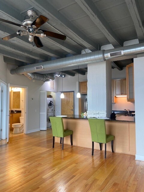 Foto del edificio - 1791 W Howard St