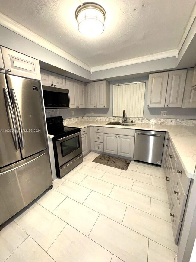 Foto del edificio - 3263 NW 44th St