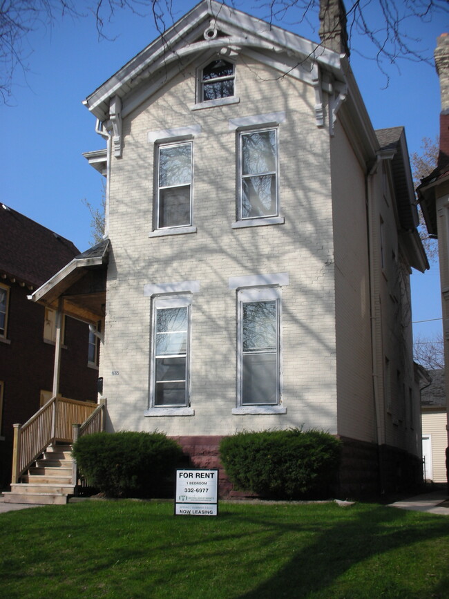 Foto del edificio - 1669 N Humboldt Ave