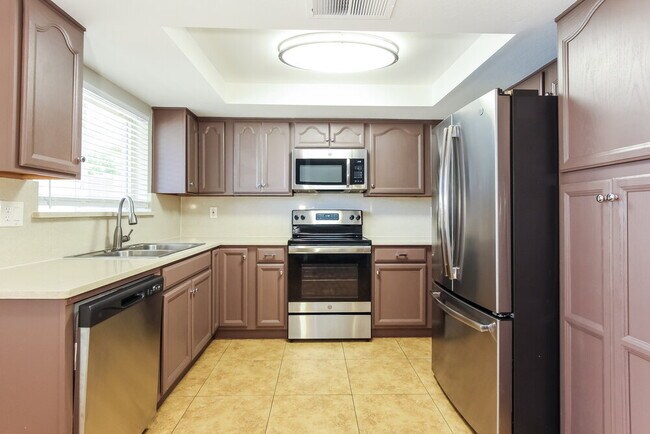 Foto del edificio - 1518 E Carter Rd