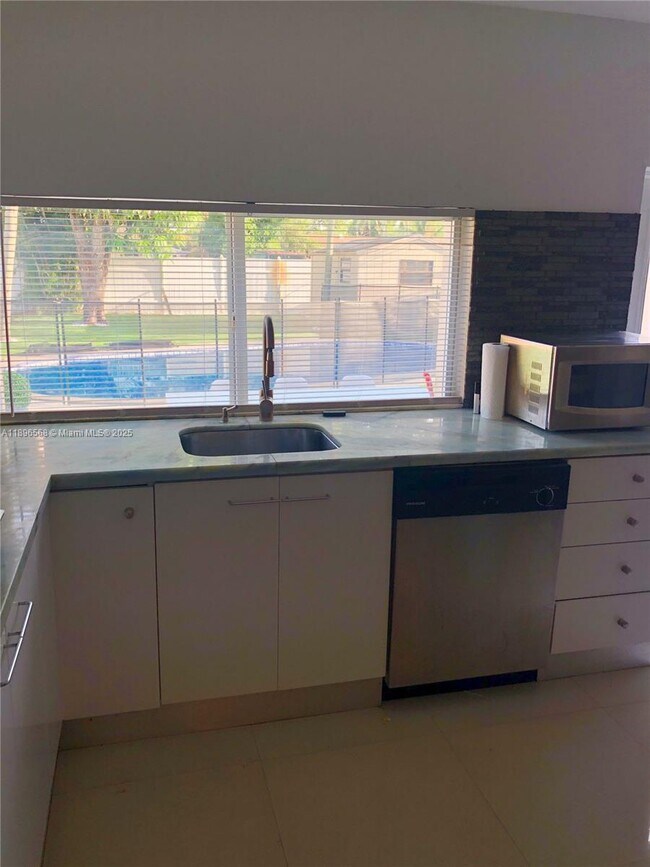 Foto del edificio - 1918 Liberty St