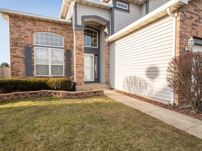 Building Photo - 159 Willow Bend
