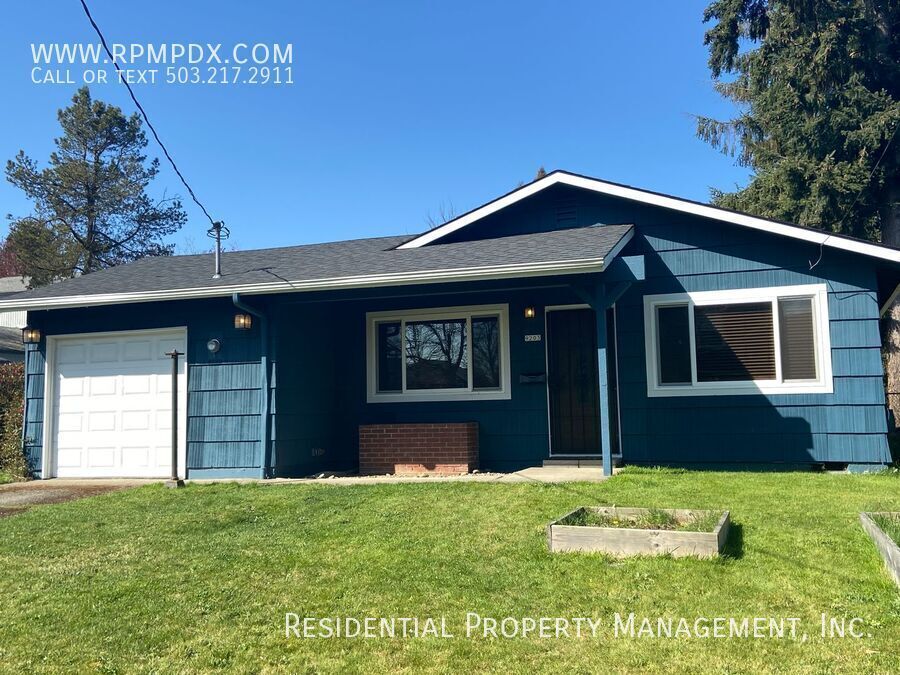 Foto principal - Classic North Portland Bungalow!