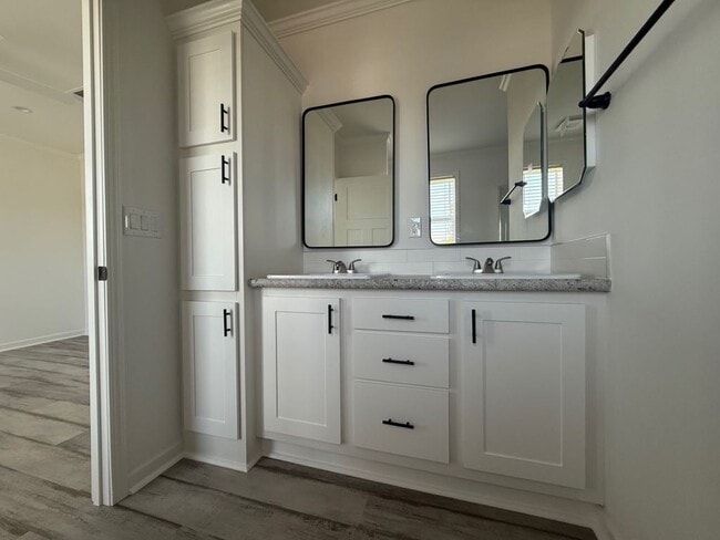 Building Photo - 485 Sandalwood Ln