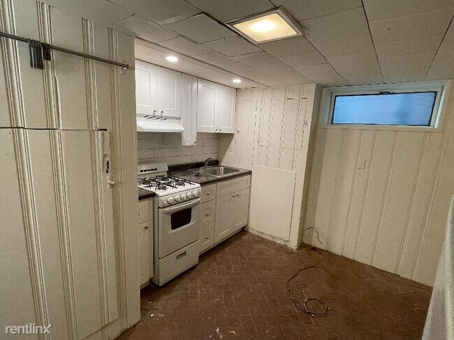 Building Photo - 2 br, 1 bath Townhome - 1214 Panama St