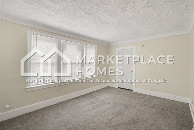Foto del edificio - 15710 Northlawn St
