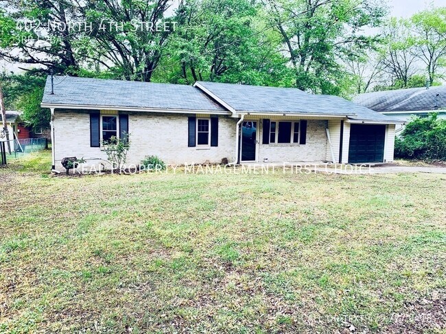Foto del edificio - OCTOBER MOVE IN - Nice 3/1.5 Home in Lavaca!