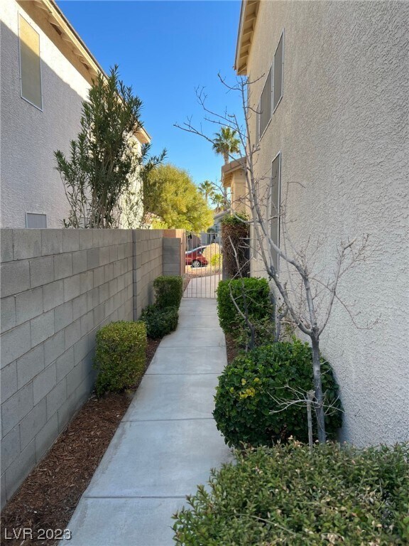 Foto del edificio - 2453 Silver Swan Ct