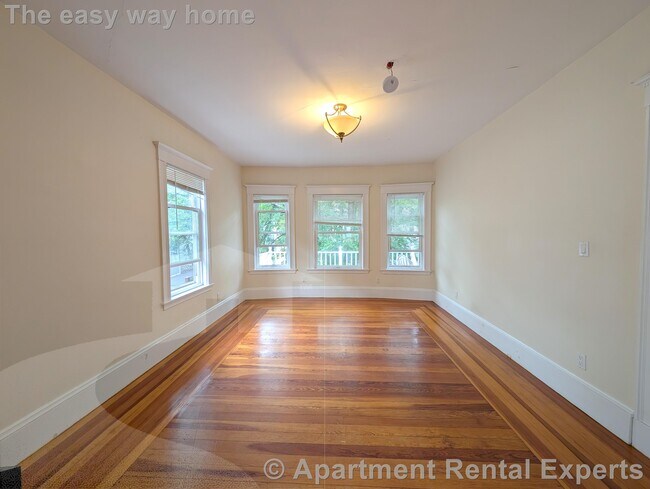 Foto del edificio - 41 Ossipee Rd