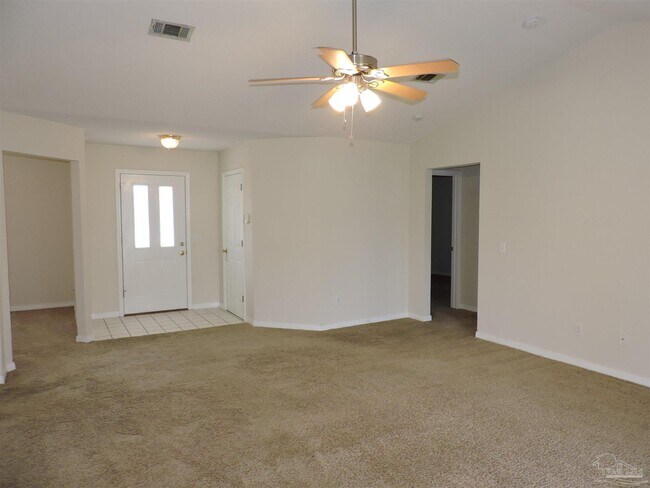 Foto del edificio - 2052 Southwind Cir