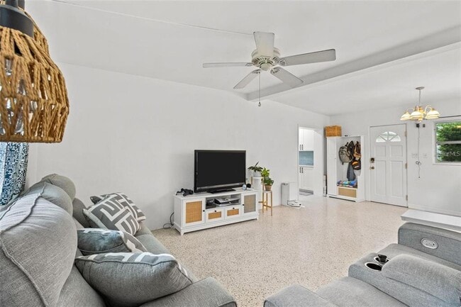 Foto del edificio - 11040 2nd St E