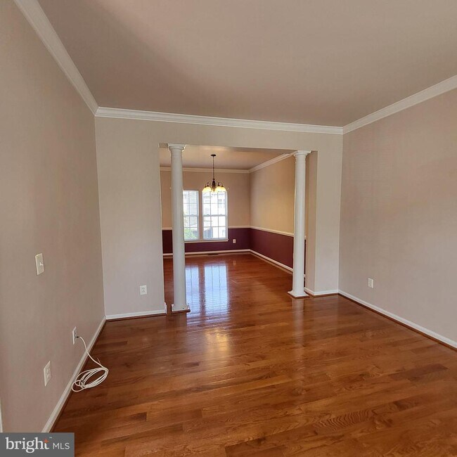Building Photo - 7871 Cranford Farm Cir