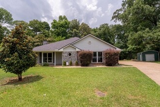 Building Photo - 8052 Fernwood Cir