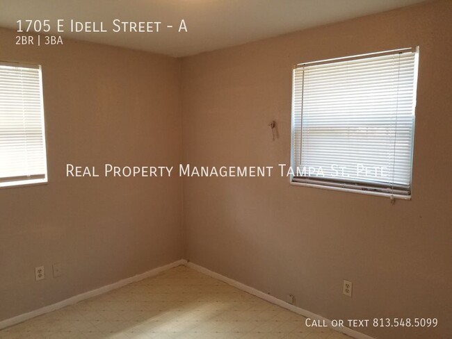 Building Photo - 1705 E Idell St