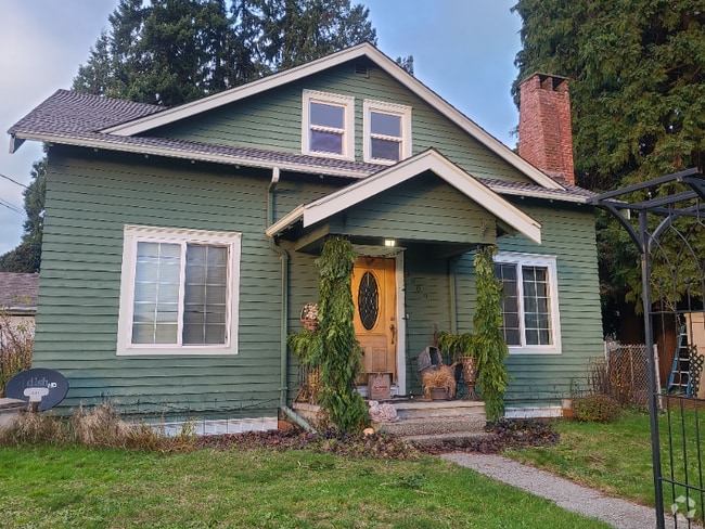 Building Photo - 4809 61st St NE
