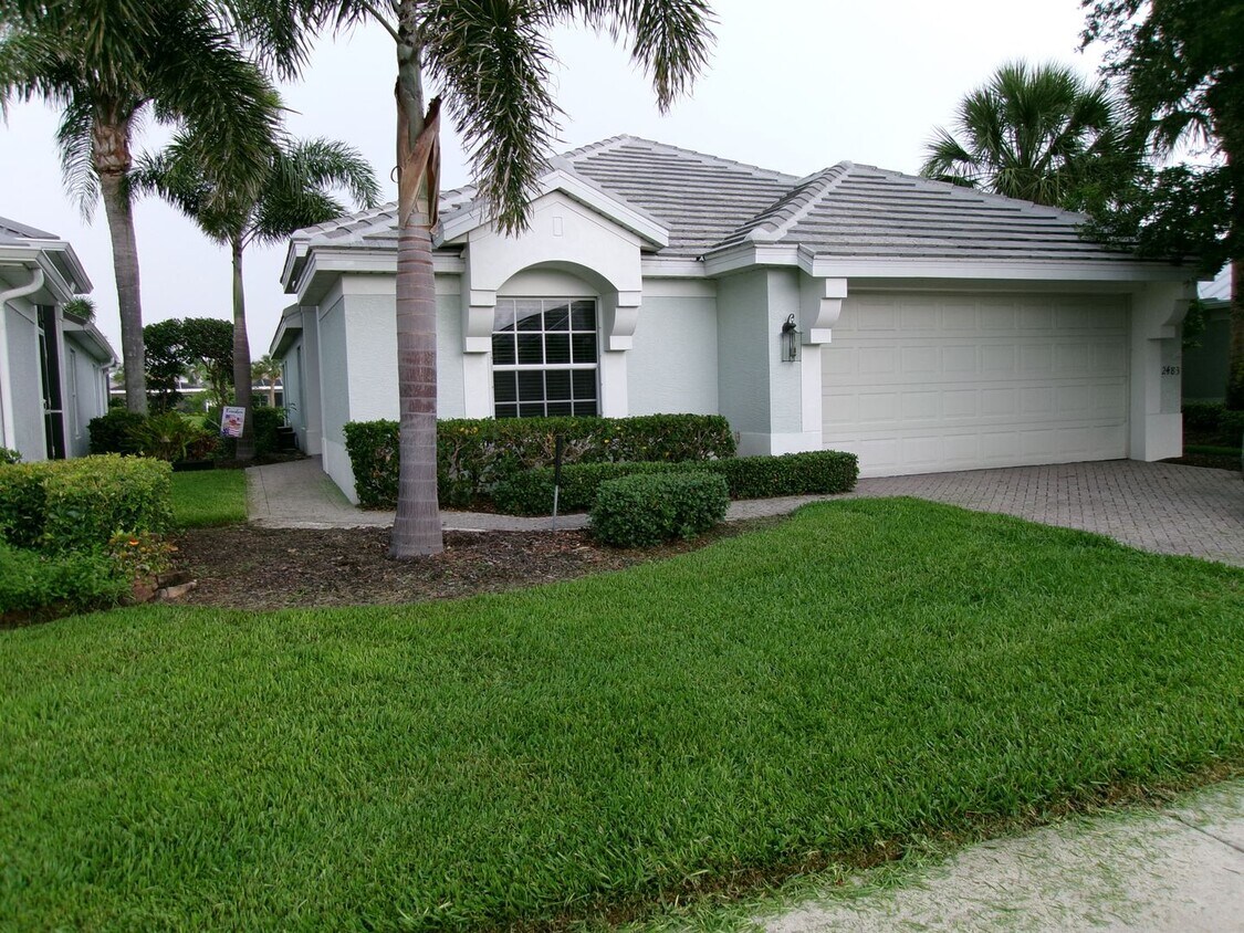 Foto principal - Desirable Gated Sandoval of Cape Coral