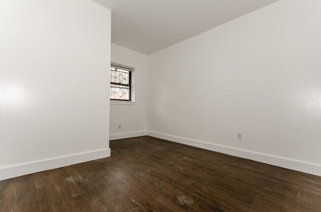 Foto del edificio - 366 S 5th St