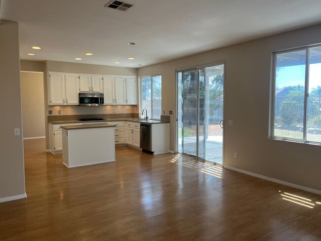 Building Photo - Paloma del Sol 4 bedroom on Cul-de-Sac
