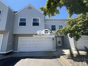 Building Photo - 4128 Meadowlark Way