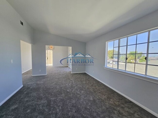 Foto del edificio - 855 W 2nd St