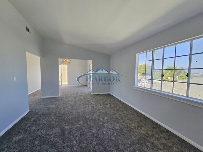 Foto del edificio - 855 W 2nd St