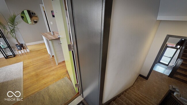 Foto del edificio - 312 E 13th St