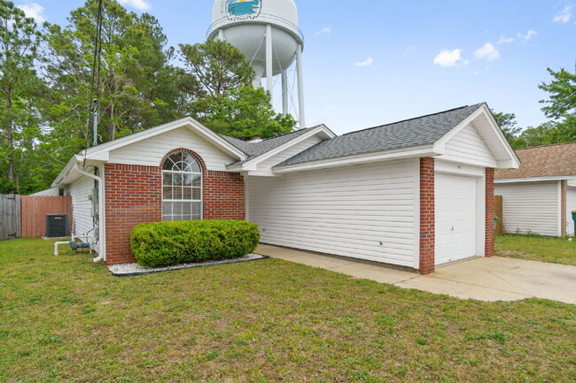 Foto del edificio - 1911 Summer Hills Ln