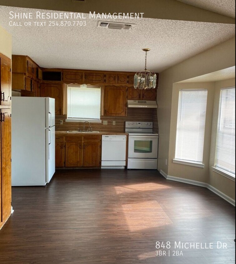 Foto del edificio - 848 Michelle Dr