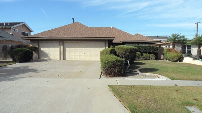 Building Photo - Beautiful Remodeled Single Story 4 BR 2 BA Home With 3 Car attached Garage