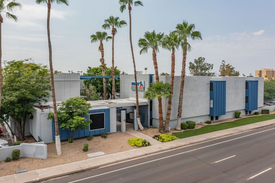 Mark at 87 Apartments