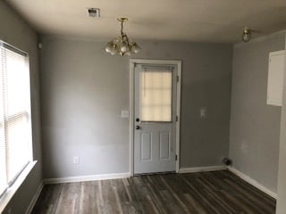Foto del edificio - 4040 Cedars Pkwy