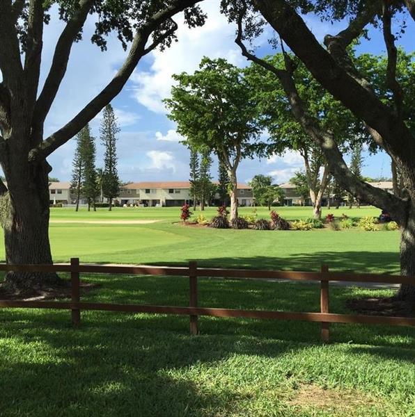 Foto del edificio - 10740 S Golfview Dr