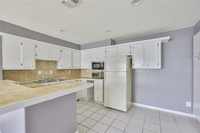 Foto del edificio - 1045 Apollo Beach Blvd