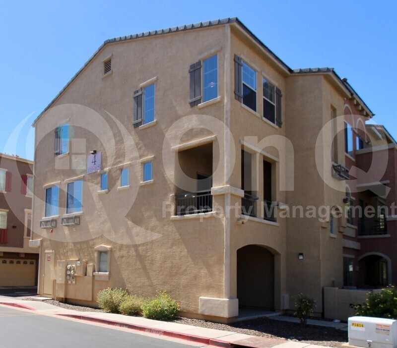 Foto principal - 900 South 94th Street