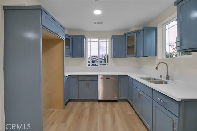 Foto del edificio - 817 W G St