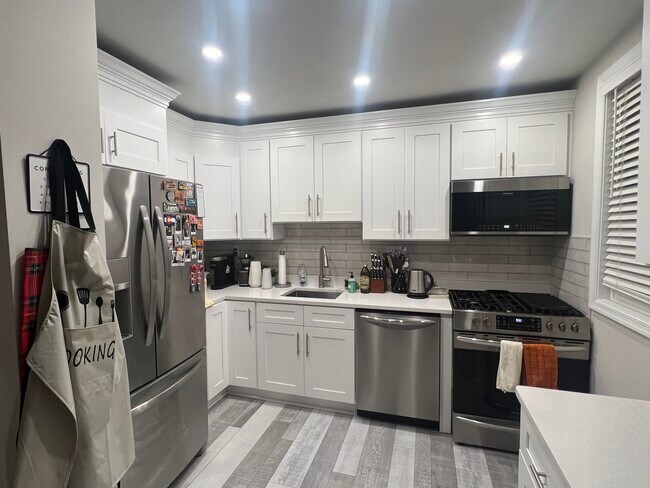 Open Concept Kitchen - 202 N Trenton St
