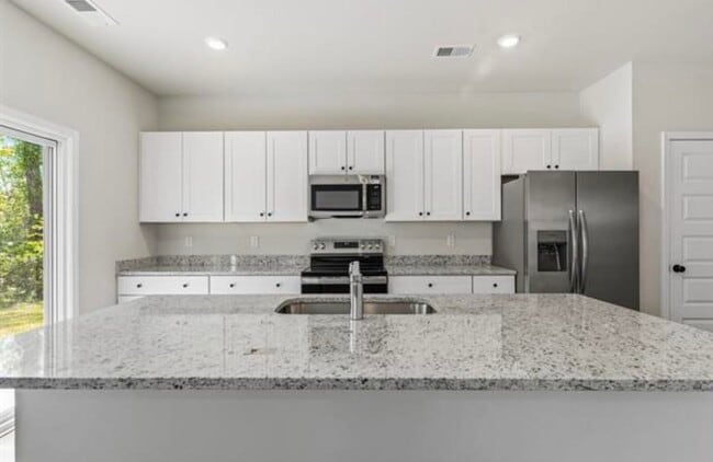 Building Photo - 508 Southwind Way